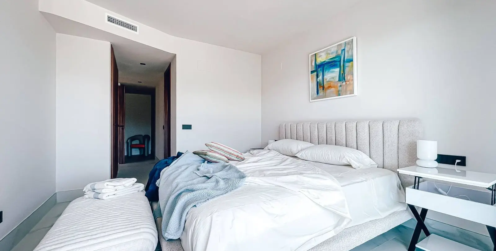 Venta de apartamento en planta media en San Pedro de Alcántara 13