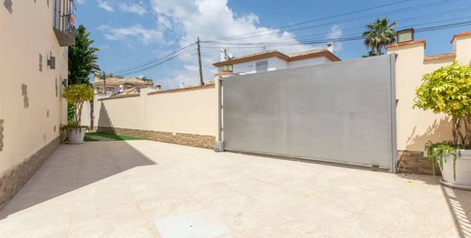 Venta de villa independiente en San Pedro de Alcántara 39