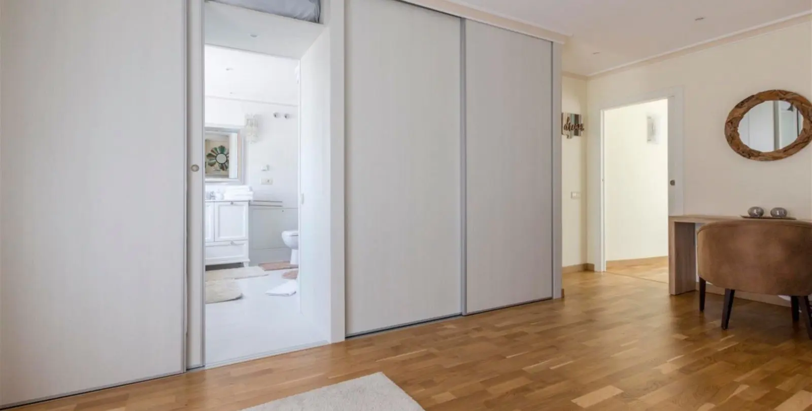 Venta de villa independiente en San Pedro de Alcántara 51