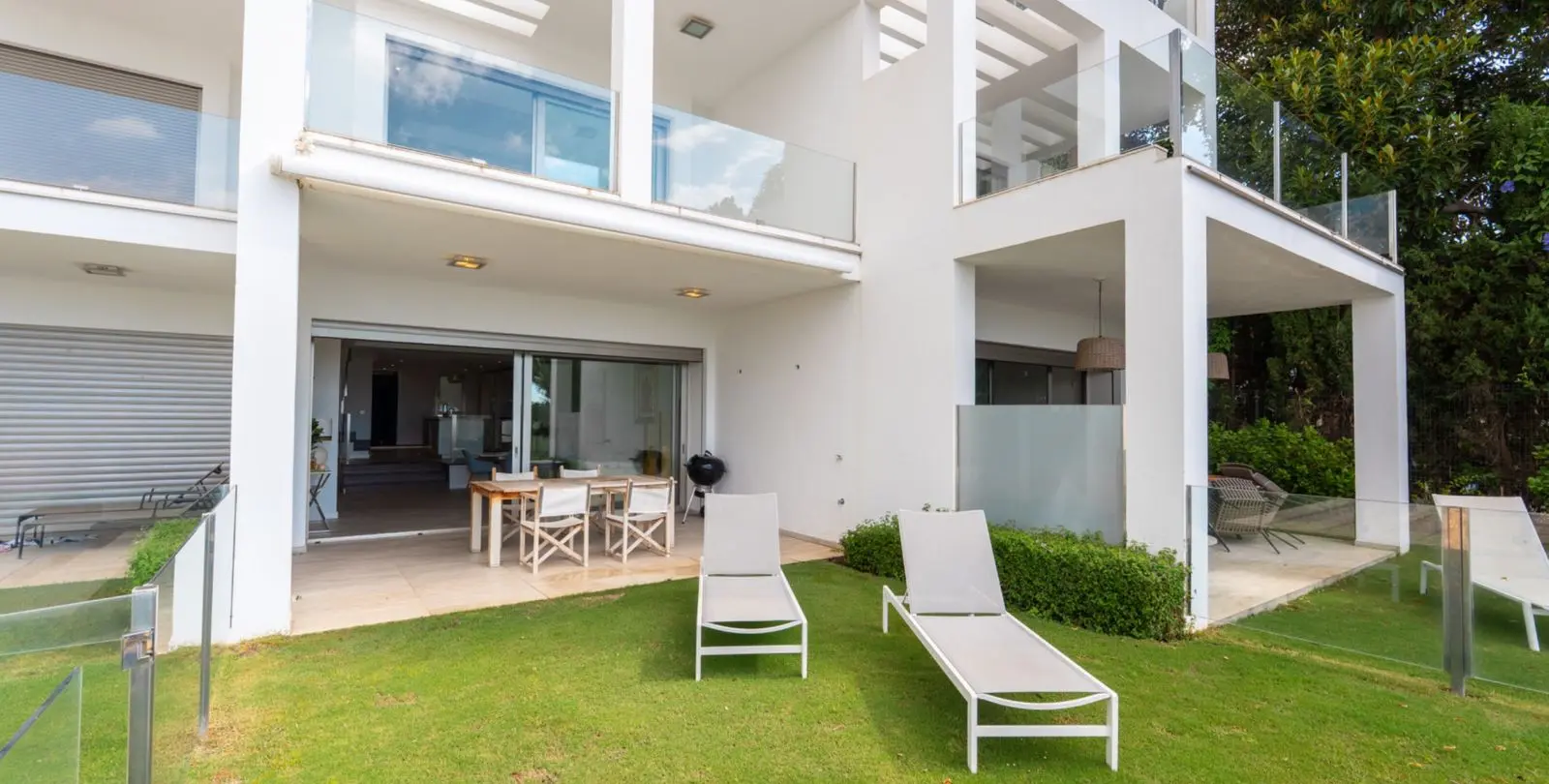 Venta de adosado en Sierra Blanca 25