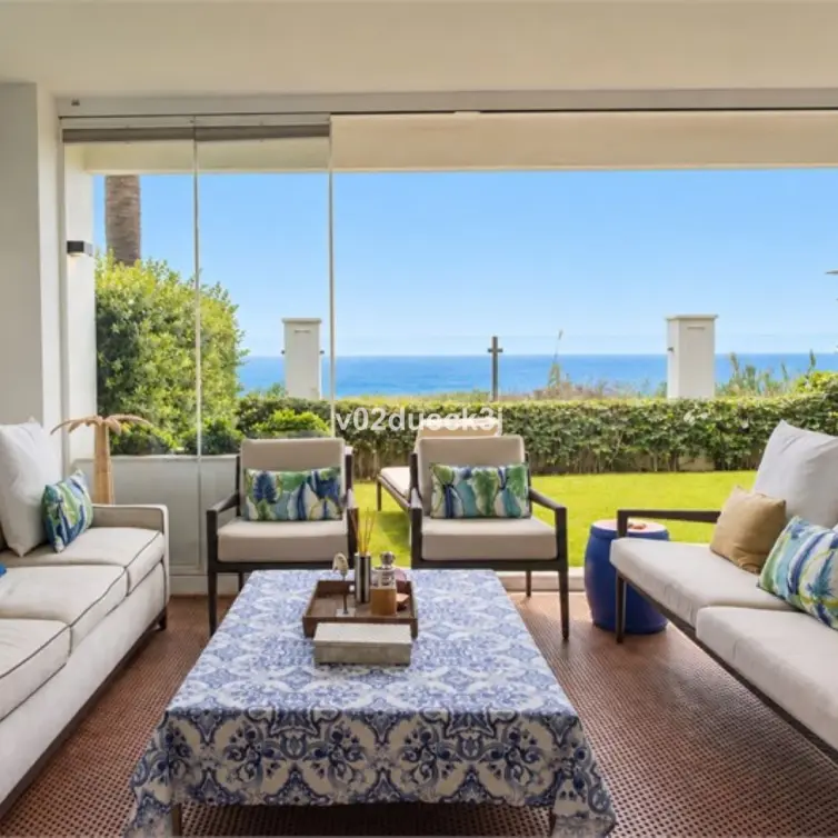 Venta de apartamento en planta baja en Estepona