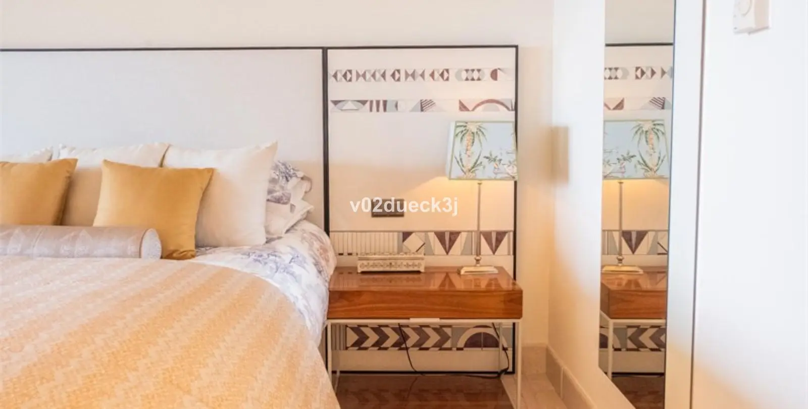 Venta de apartamento en planta baja en Estepona 11