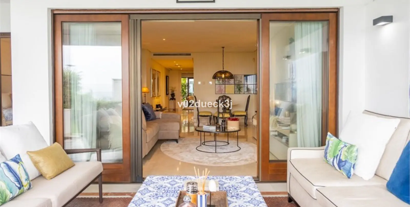 Venta de apartamento en planta baja en Estepona 20