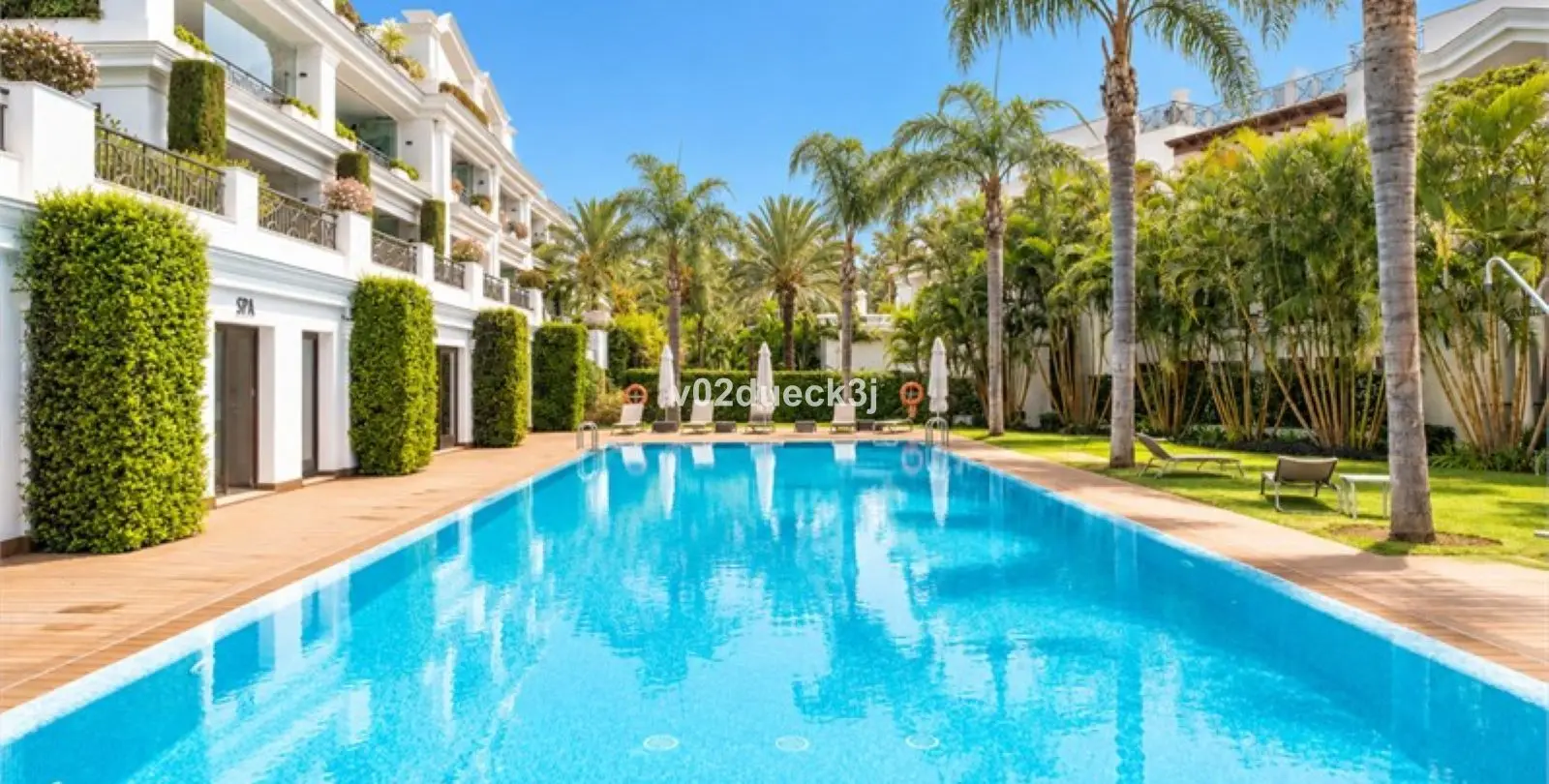 Venta de apartamento en planta baja en Estepona 29