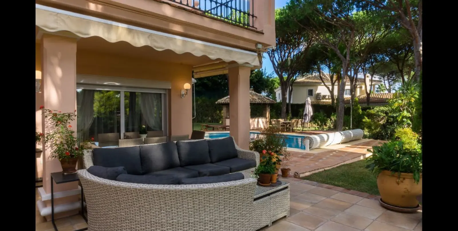 Long-term rent of detached villa in Hacienda Las Chapas 6