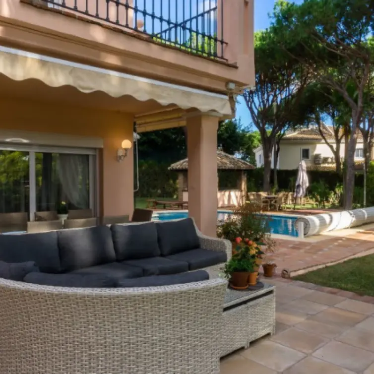 Long-term rent of detached villa in Hacienda Las Chapas