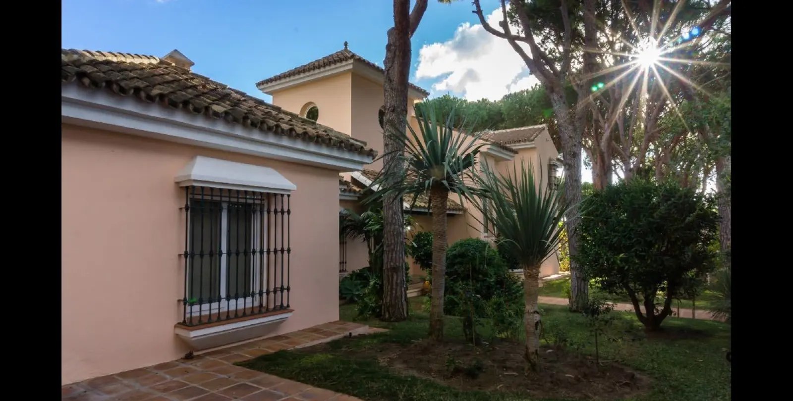 Long-term rent of detached villa in Hacienda Las Chapas 7