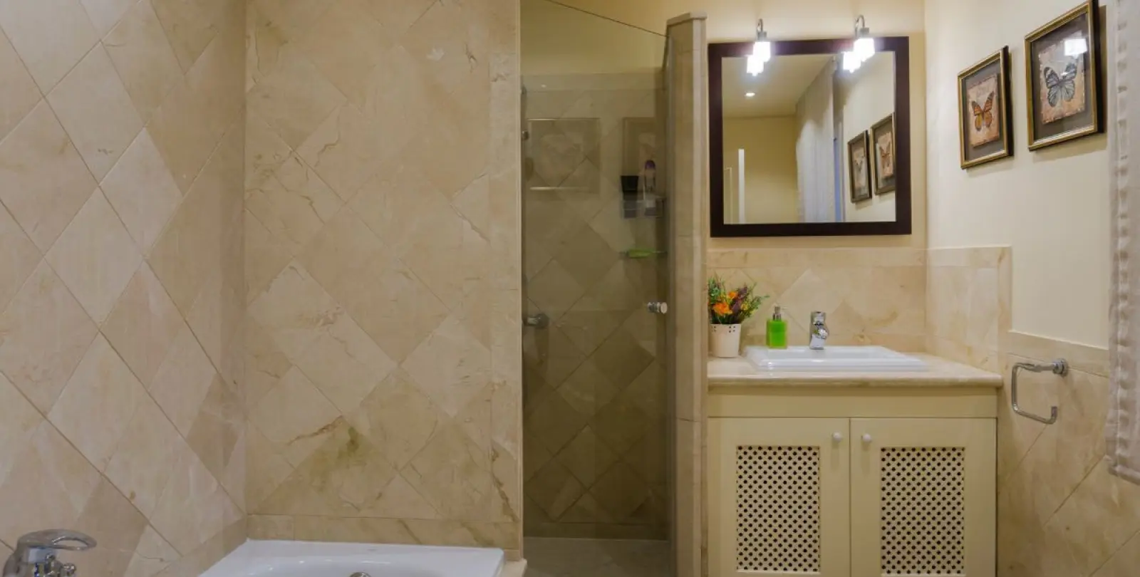 Long-term rent of detached villa in Hacienda Las Chapas 23