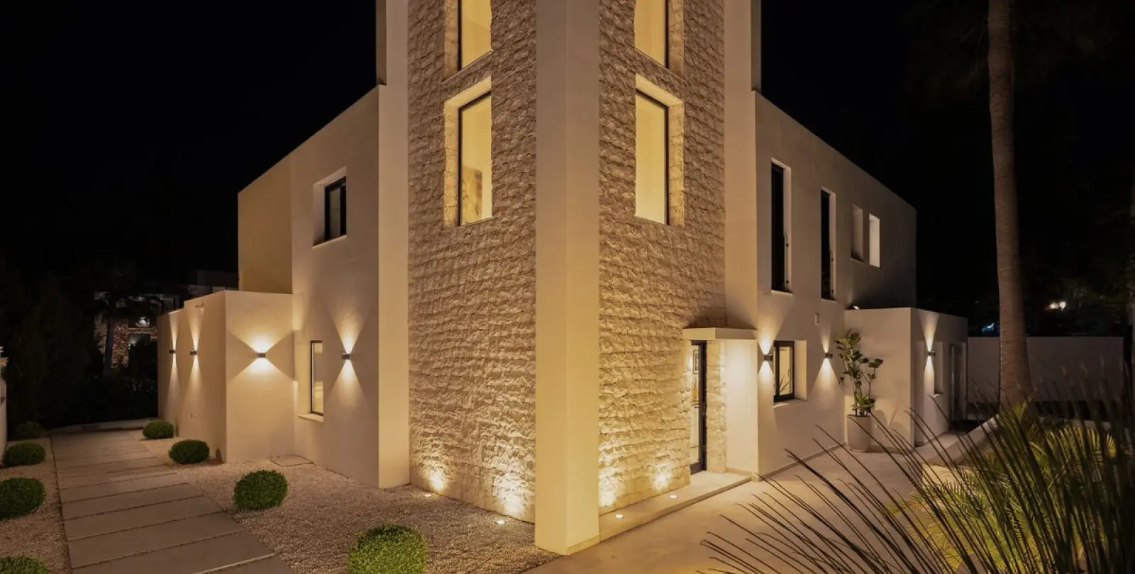 Long-term rent of detached villa in Marbella 18