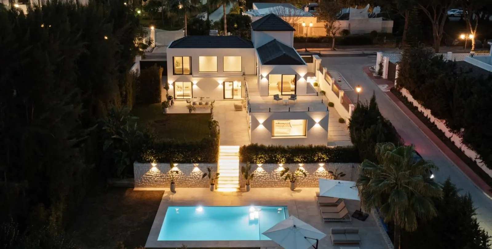 Long-term rent of detached villa in Marbella 24
