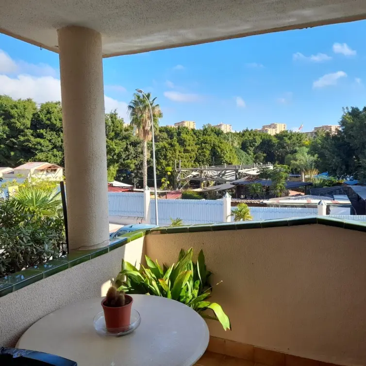 Sale of middle floor apartment in Benalmadena