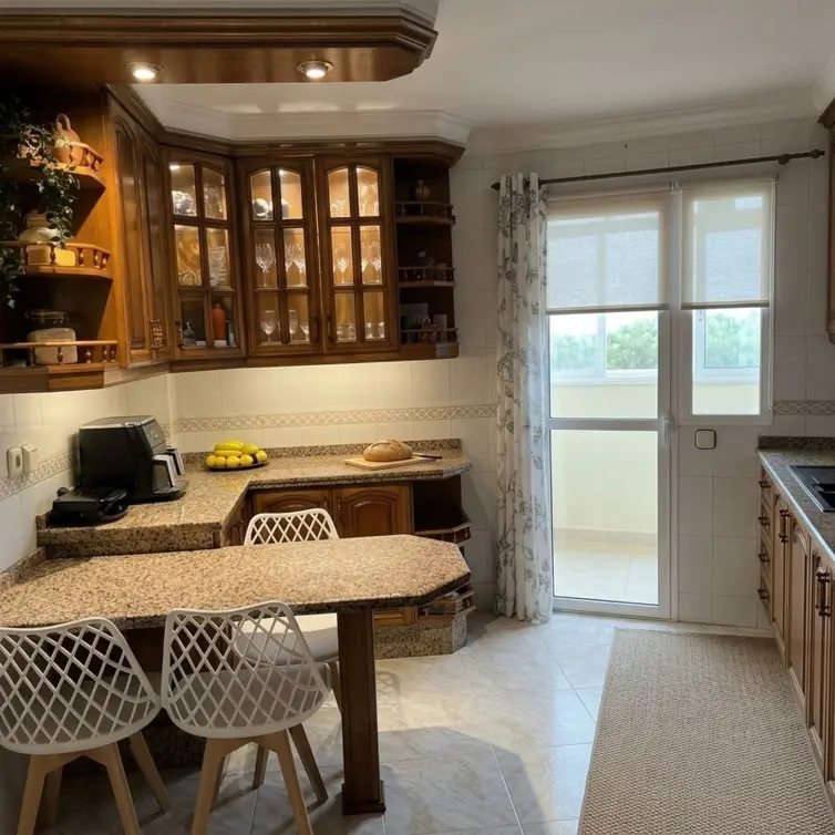 Venta de apartamento en planta media en Estepona