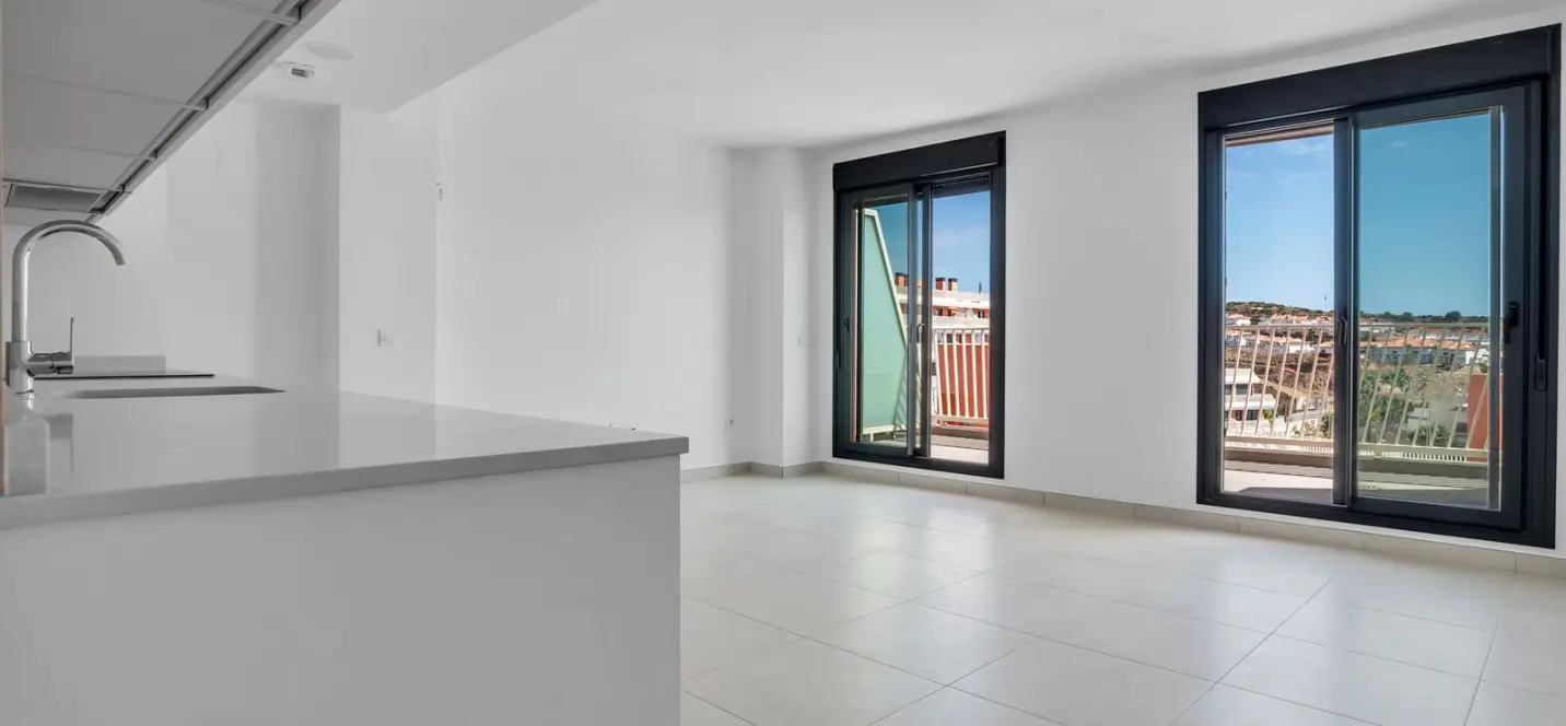 Sale of middle floor apartment in Mijas 1
