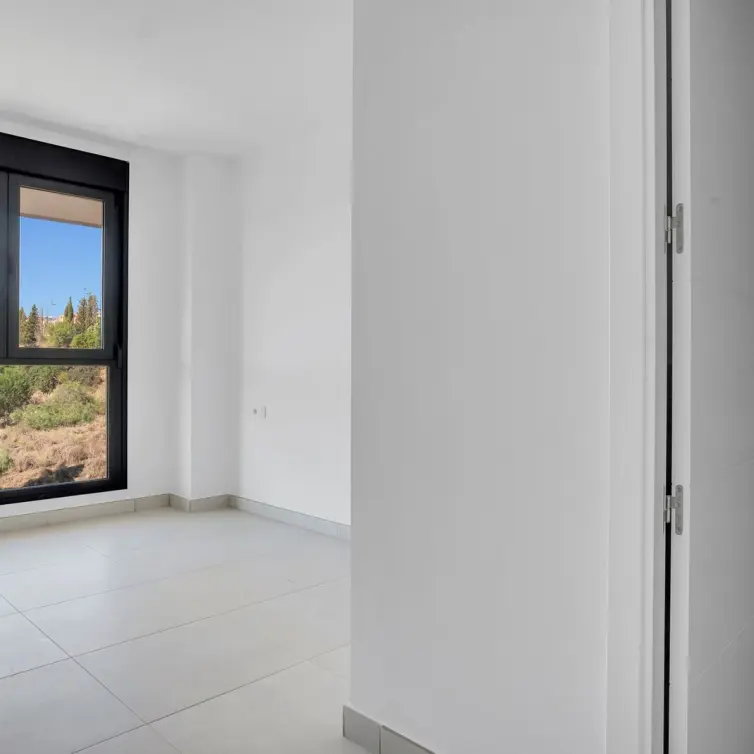 Sale of middle floor apartment in Mijas