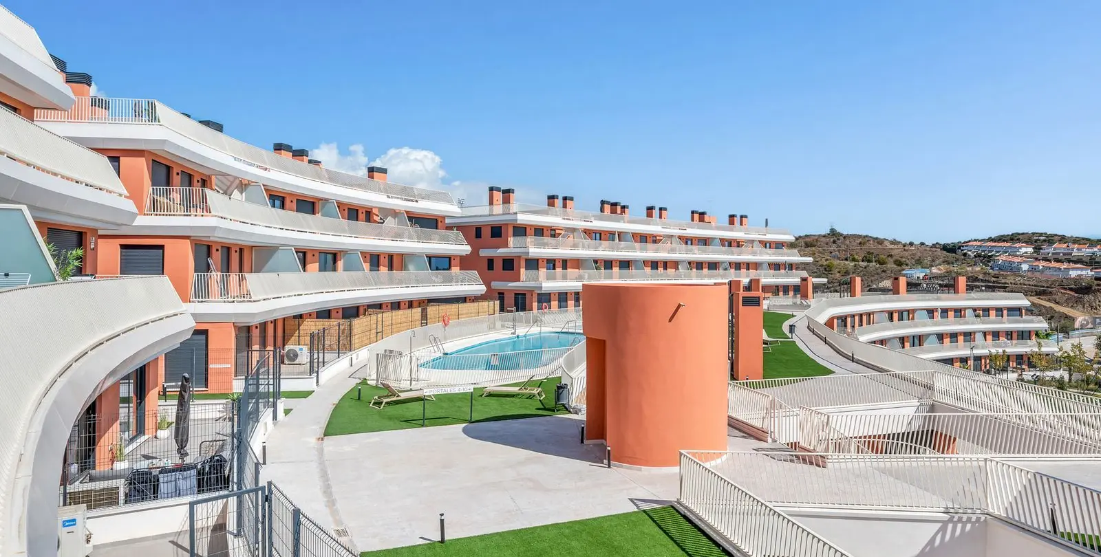 Sale of middle floor apartment in Mijas 12
