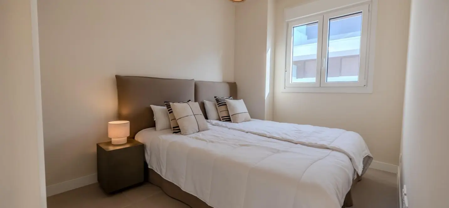 Sale of penthouse in Estepona 3