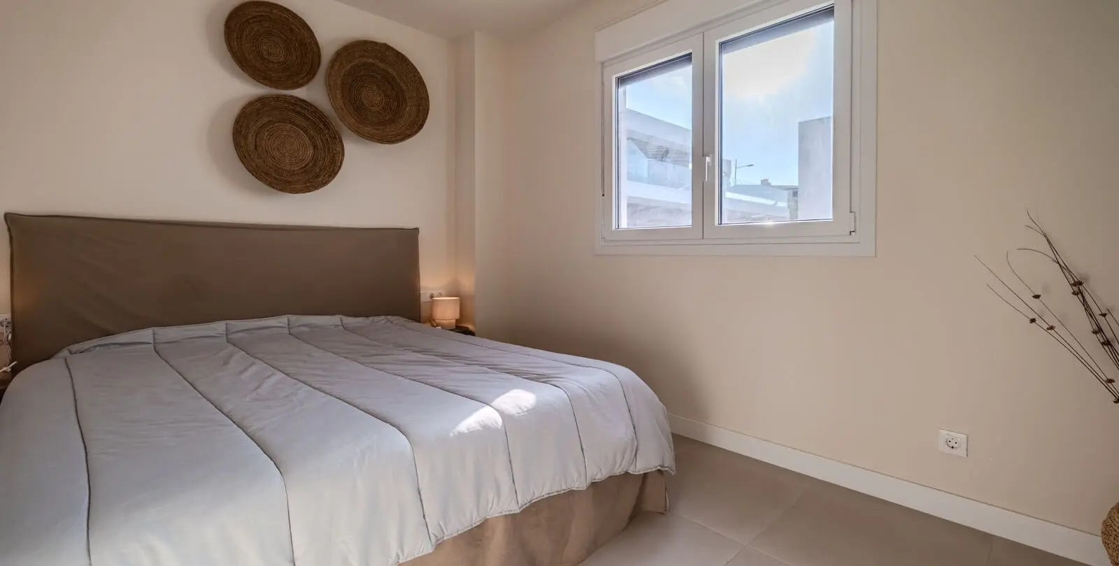 Sale of penthouse in Estepona 14