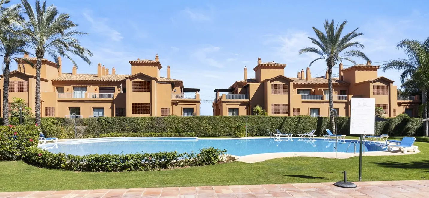 Sale of ground floor apartment in Atalaya 1