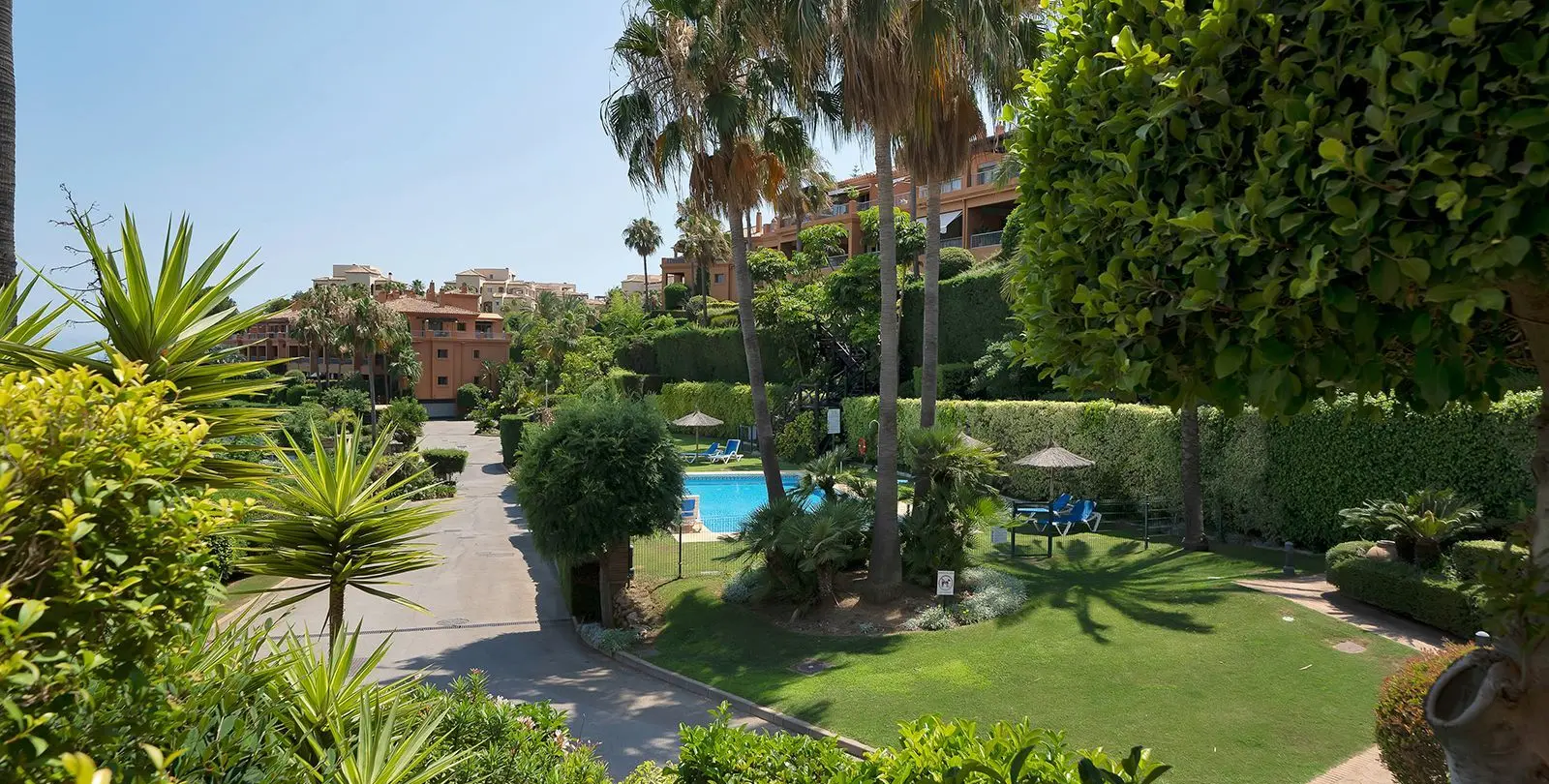 Sale of ground floor apartment in Atalaya 7