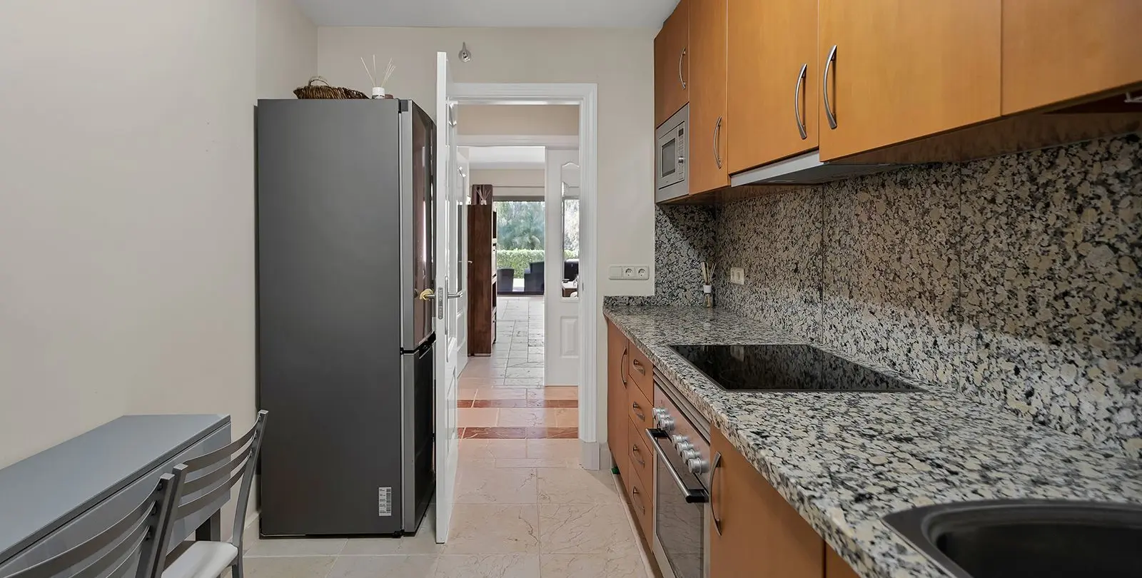 Sale of ground floor apartment in Atalaya 14