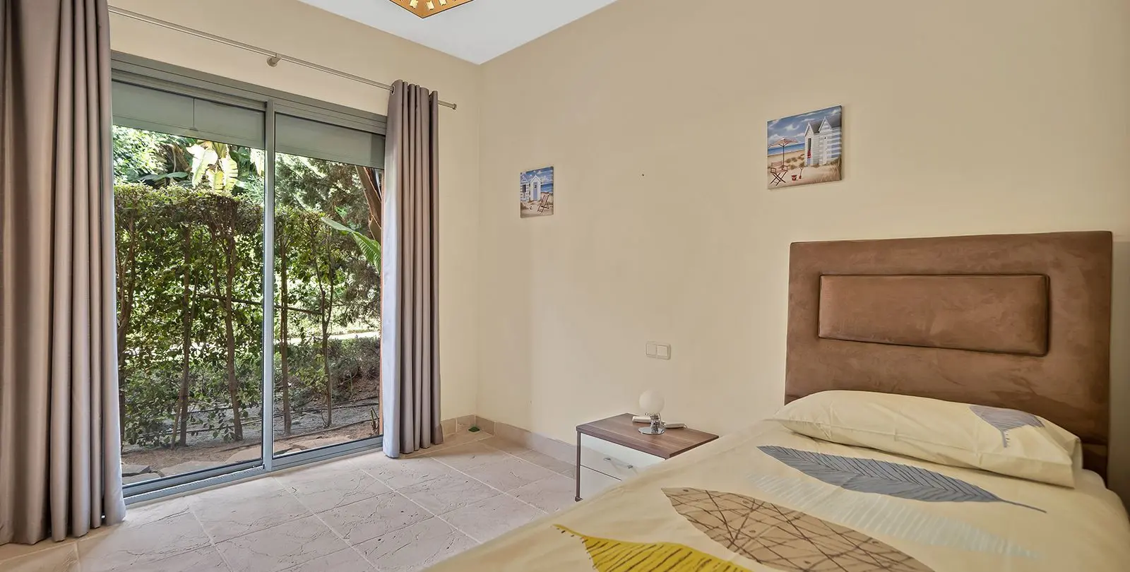 Sale of ground floor apartment in Atalaya 20