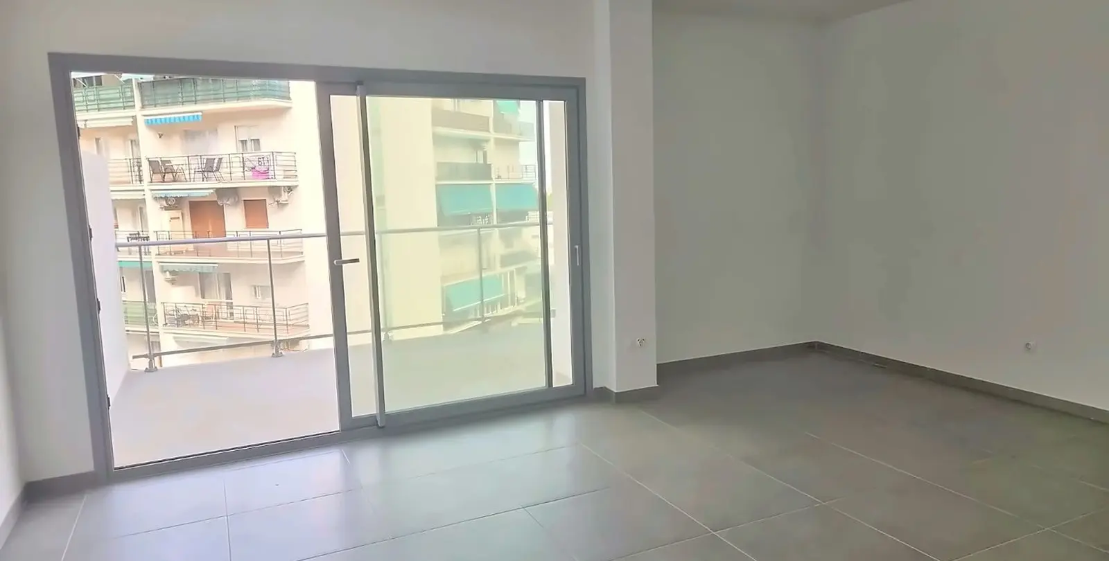 Sale of middle floor apartment in Benalmadena Costa 4