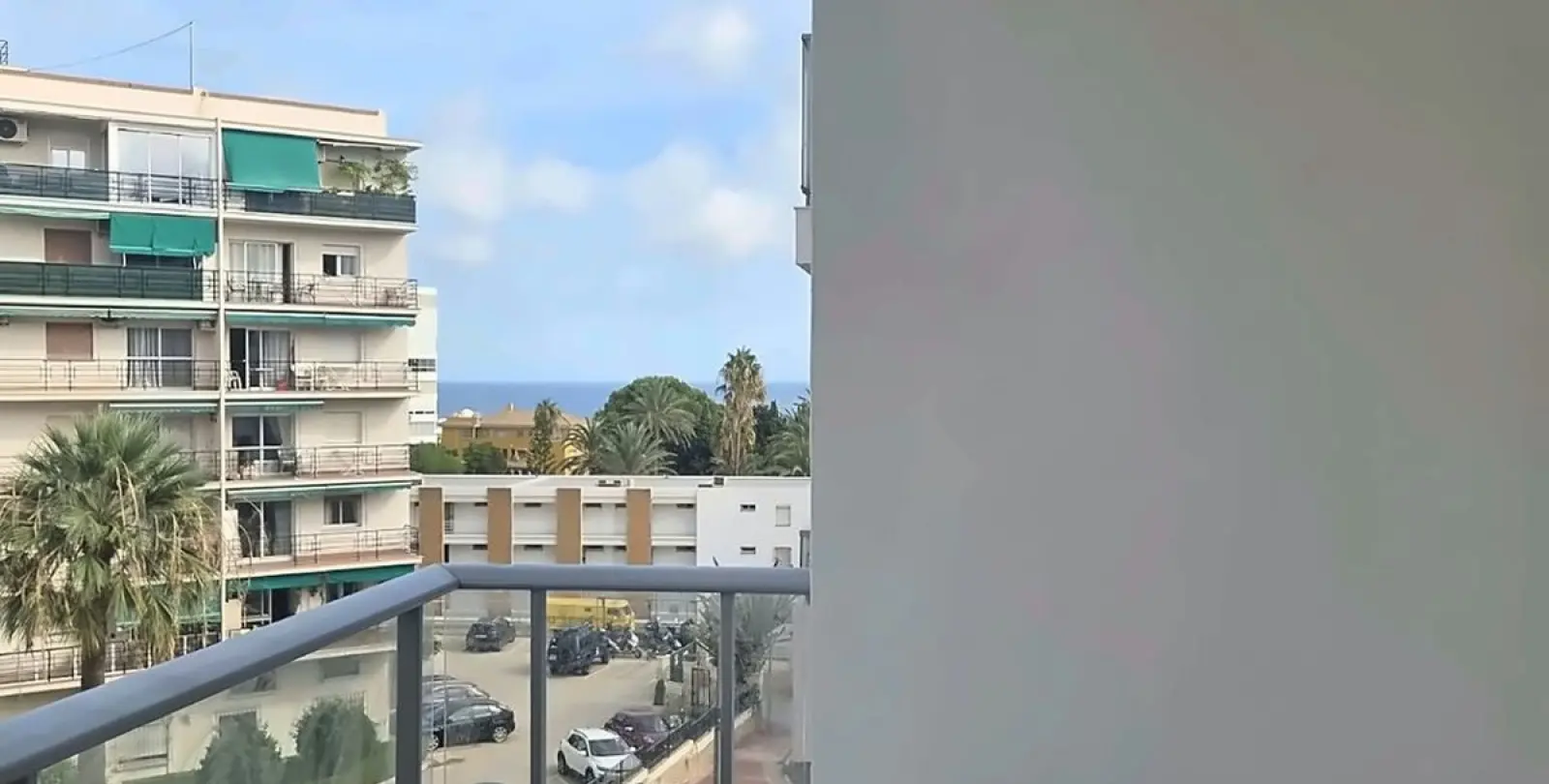 Sale of middle floor apartment in Benalmadena Costa 6