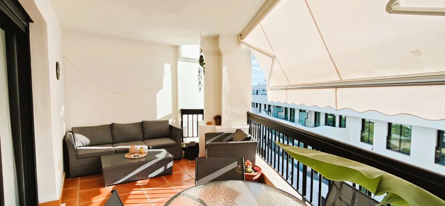 Sale of middle floor apartment in San Pedro de Alcántara 1
