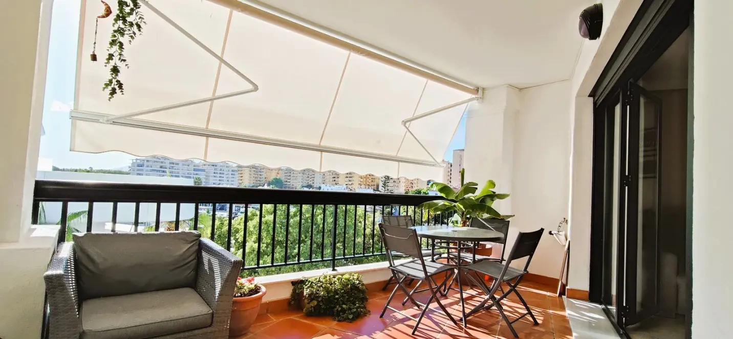 Sale of middle floor apartment in San Pedro de Alcántara 4