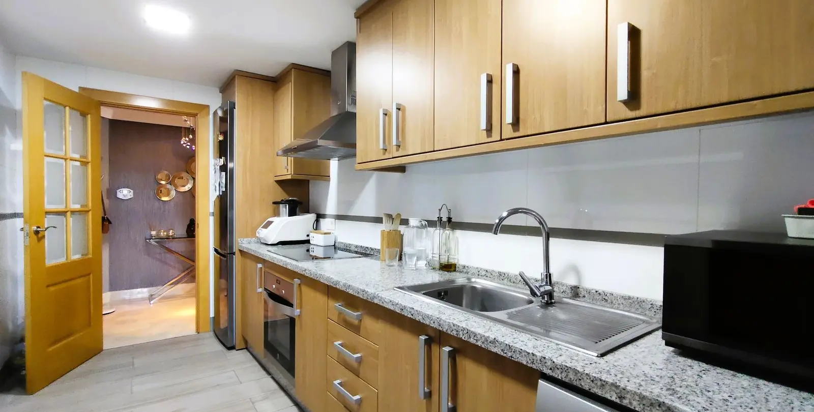 Sale of middle floor apartment in San Pedro de Alcántara 13