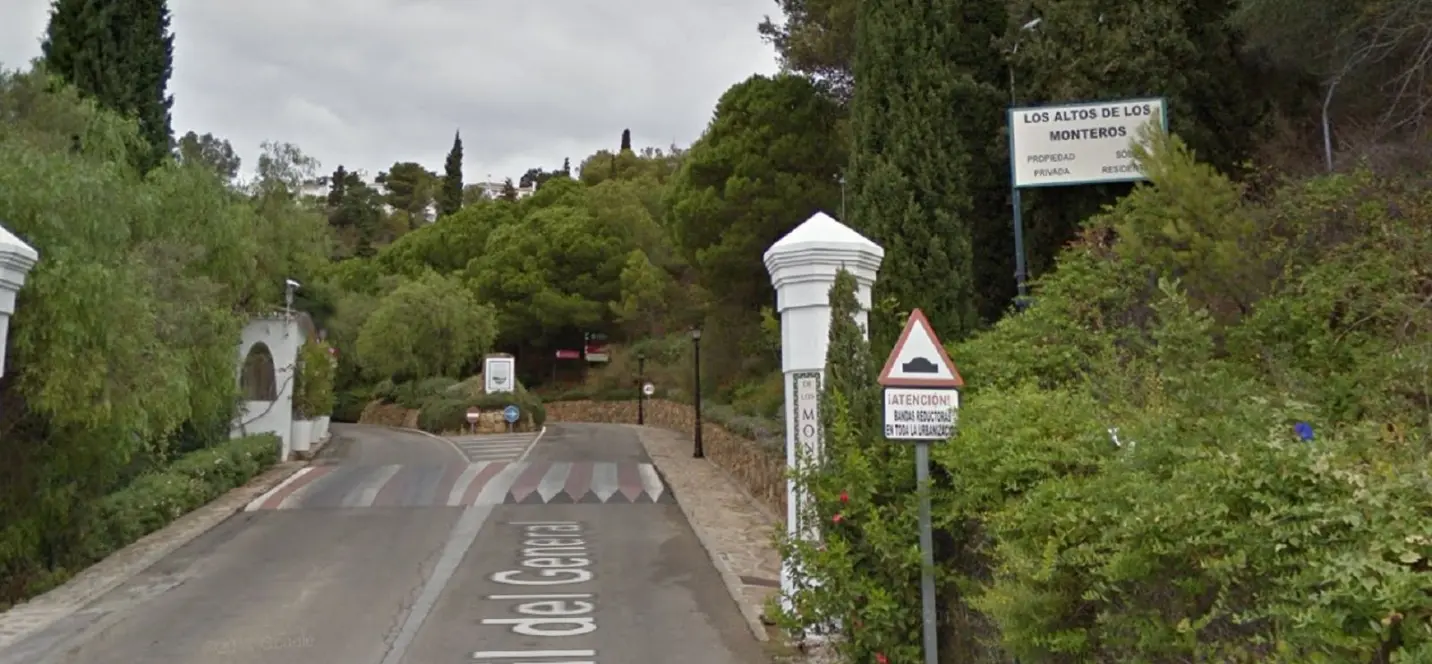 Sale of residential plot in Altos de los Monteros 4