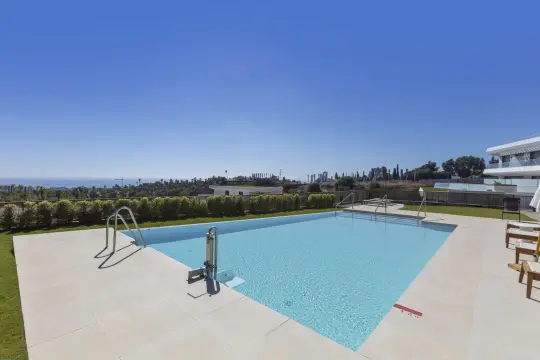 Image 6 thumb