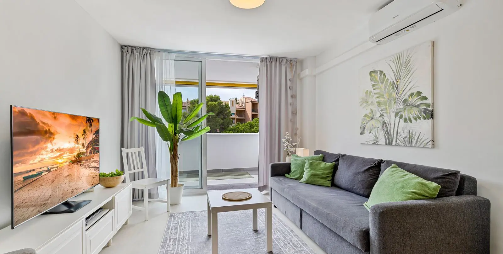 Sale of middle floor apartment in Torreblanca 1