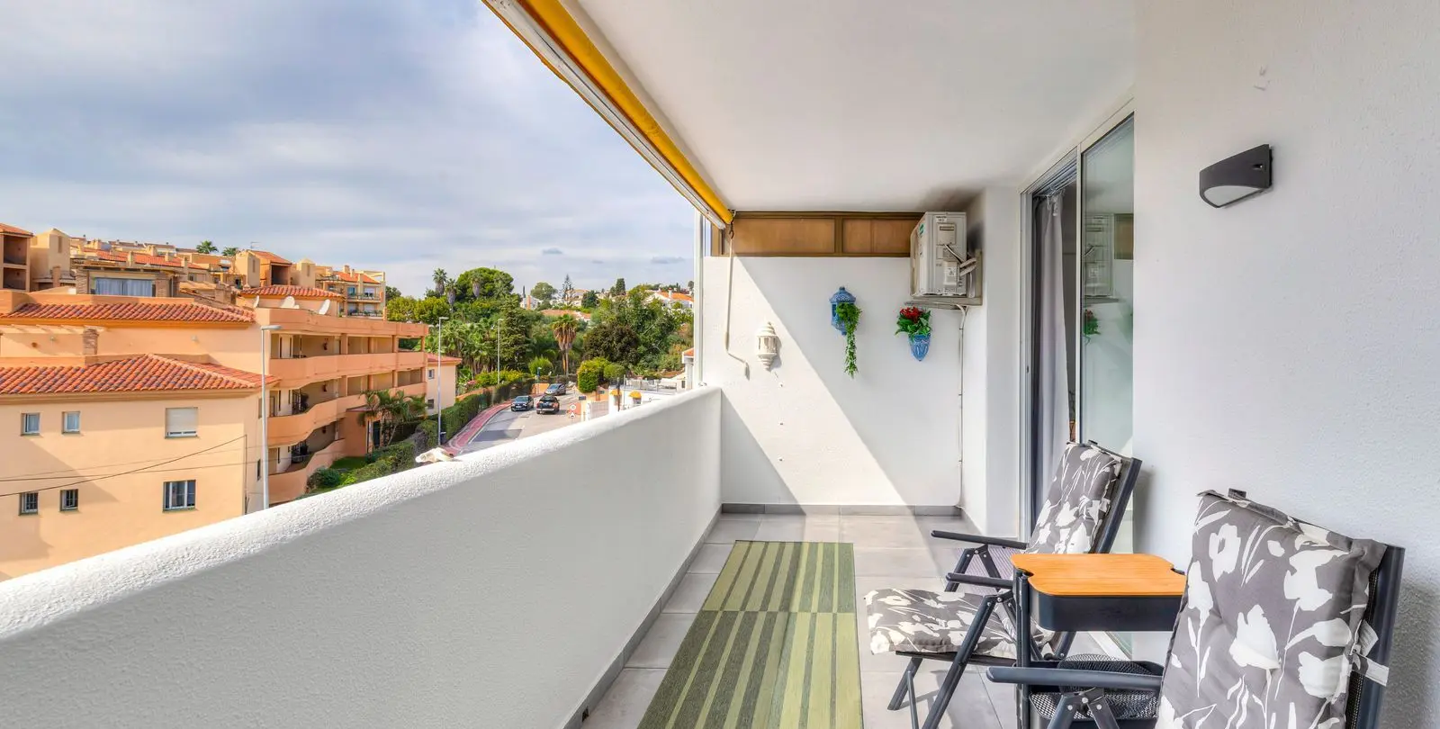 Sale of middle floor apartment in Torreblanca 5