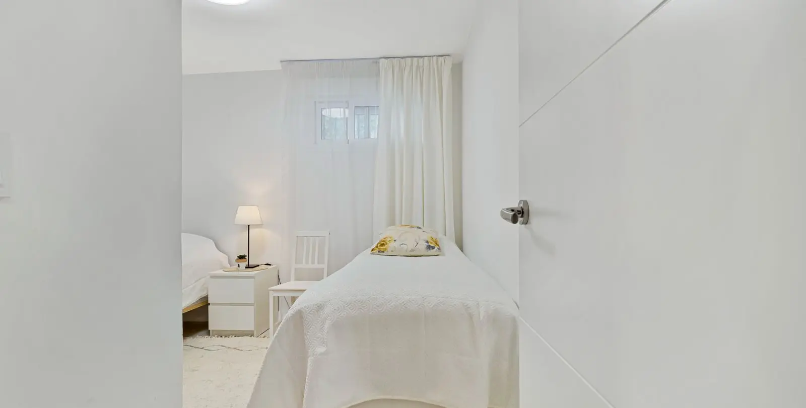 Sale of middle floor apartment in Torreblanca 11