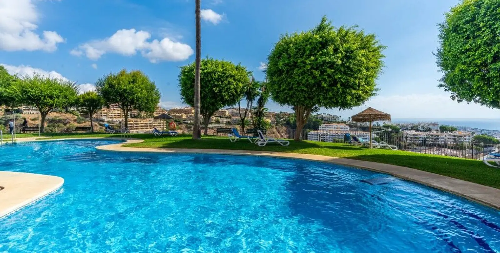 Venta de dúplex en Calahonda 1