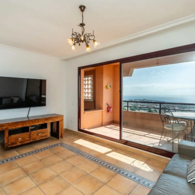 Sale of duplex in Calahonda