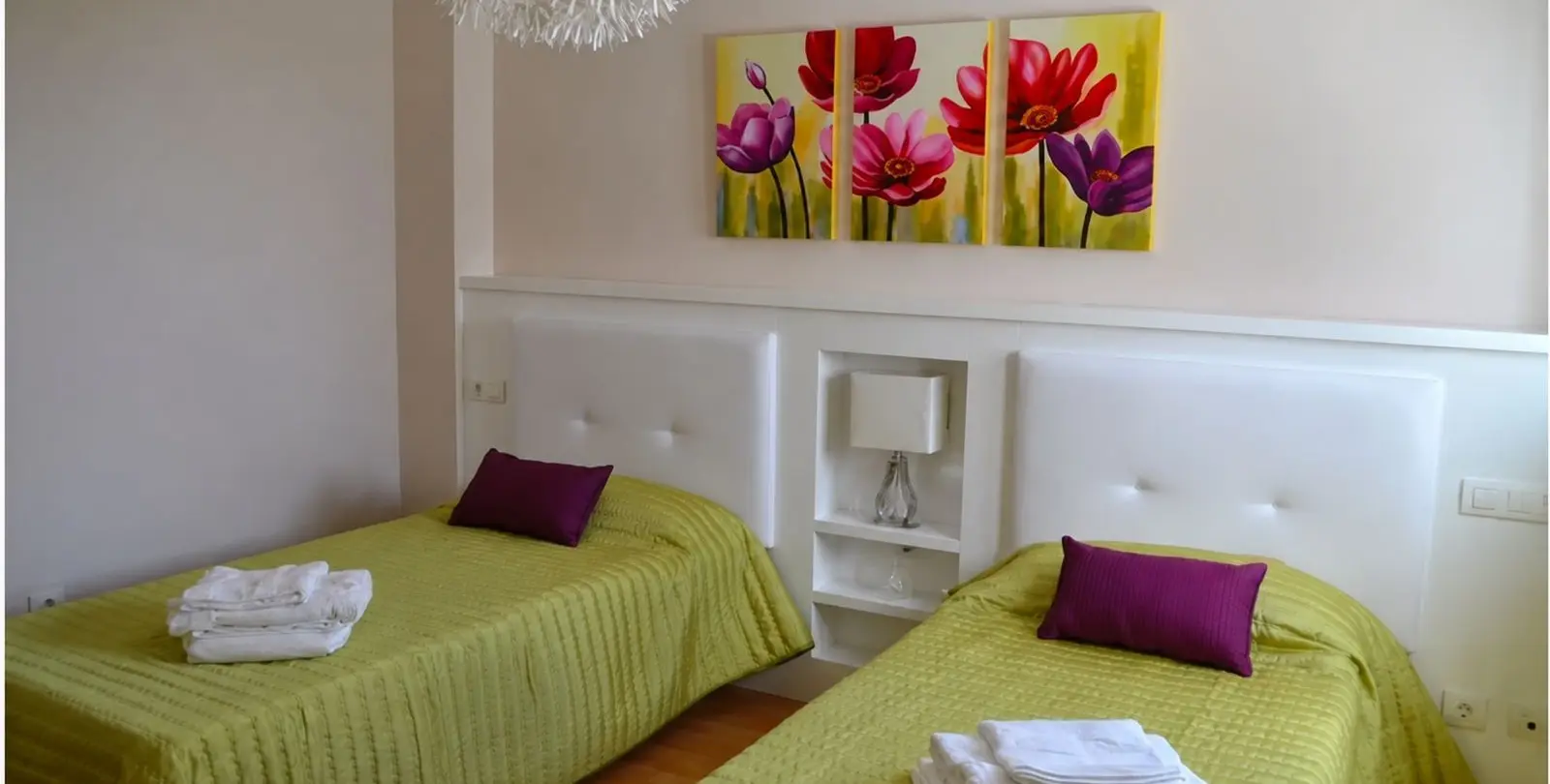 Продажа апартаментов на среднем этаже в Casares Playa 5
