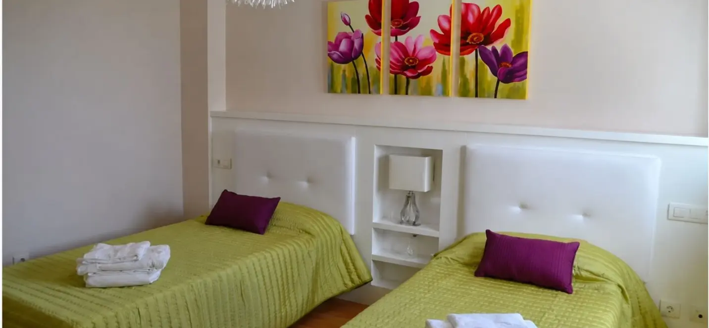 Продажа апартаментов на среднем этаже в Casares Playa 4