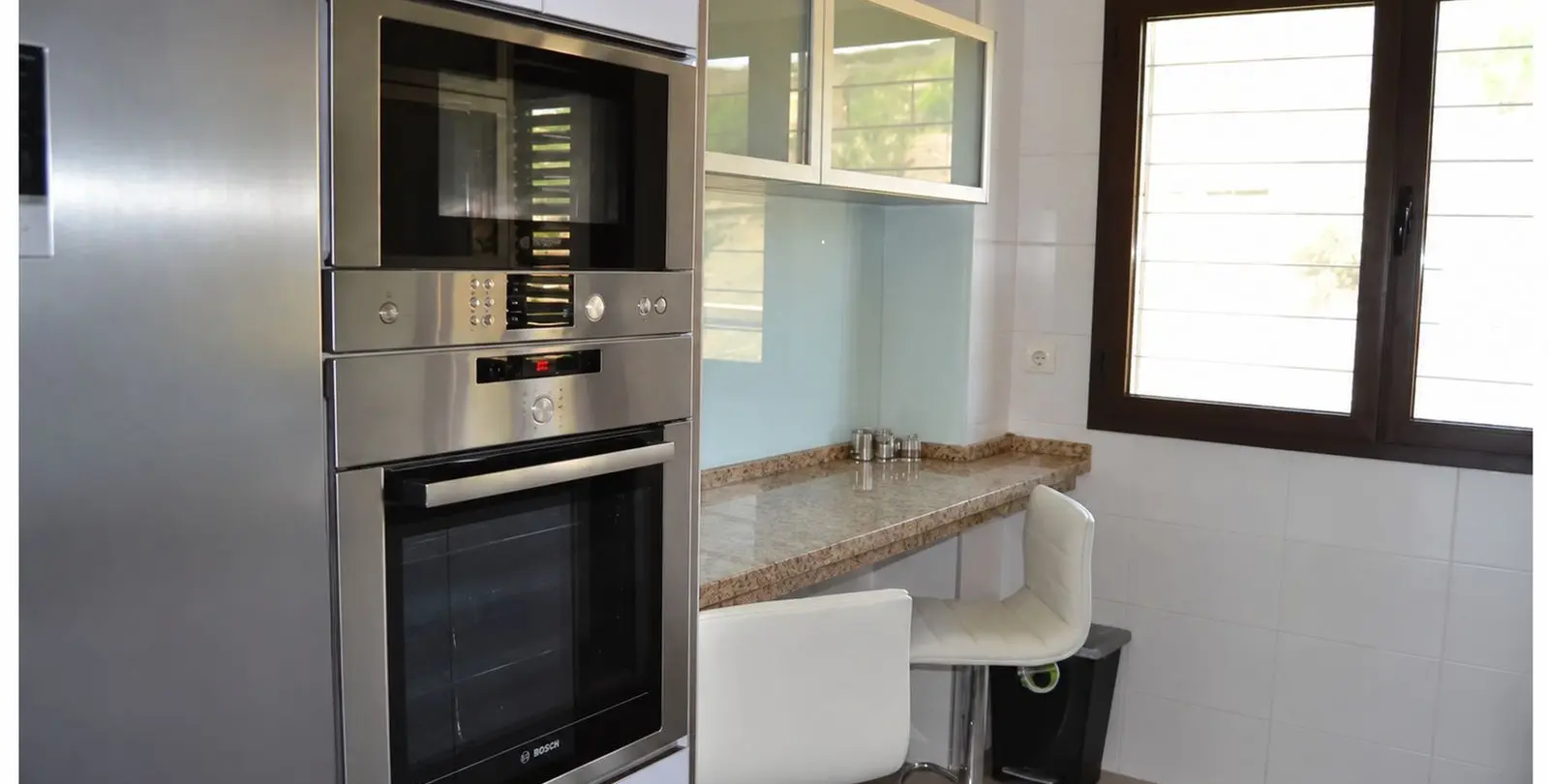Продажа апартаментов на среднем этаже в Casares Playa 6