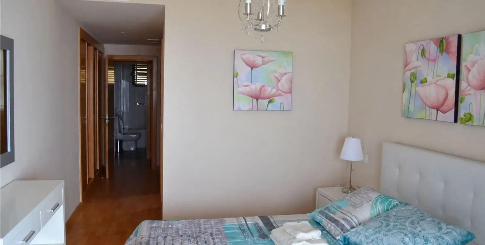 Продажа апартаментов на среднем этаже в Casares Playa 8