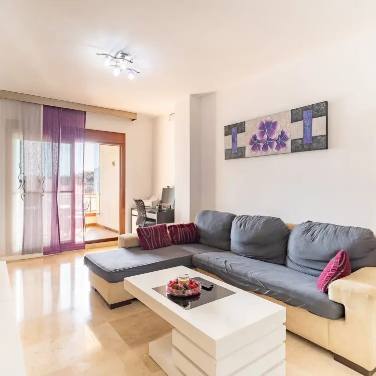 Venta de apartamento en planta media en Campo Mijas