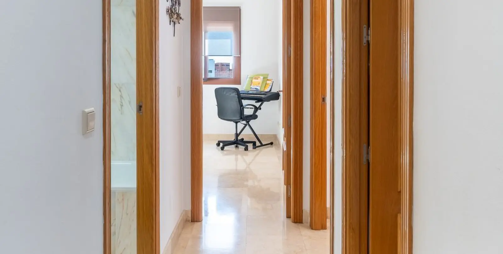Venta de apartamento en planta media en Campo Mijas 9