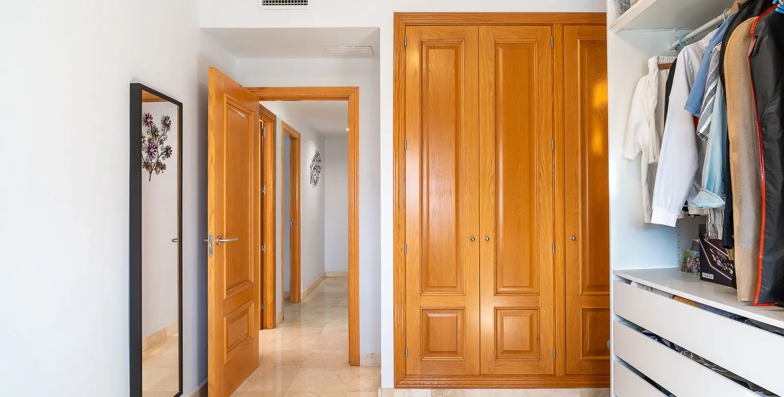 Venta de apartamento en planta media en Campo Mijas 17