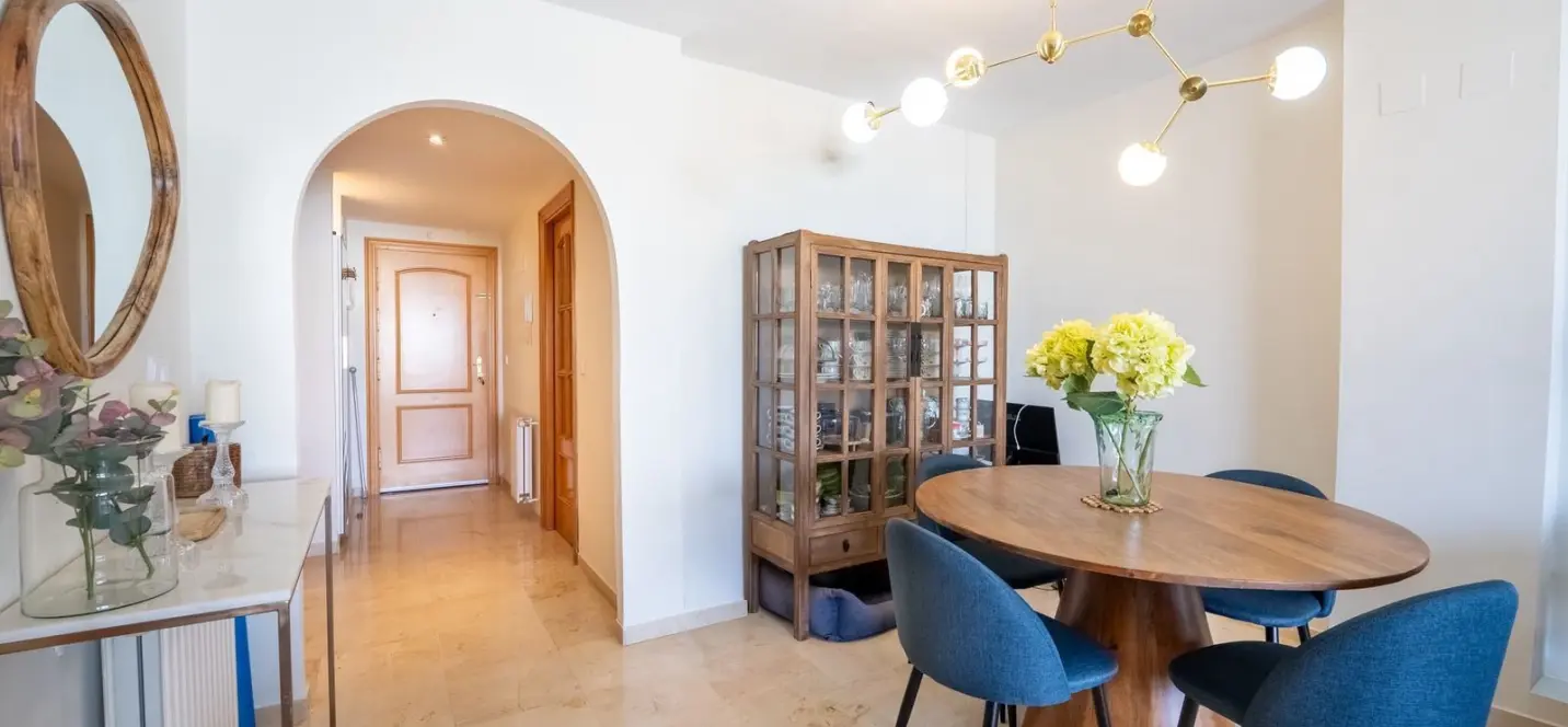 Sale of middle floor apartment in Guadalmina Alta 1