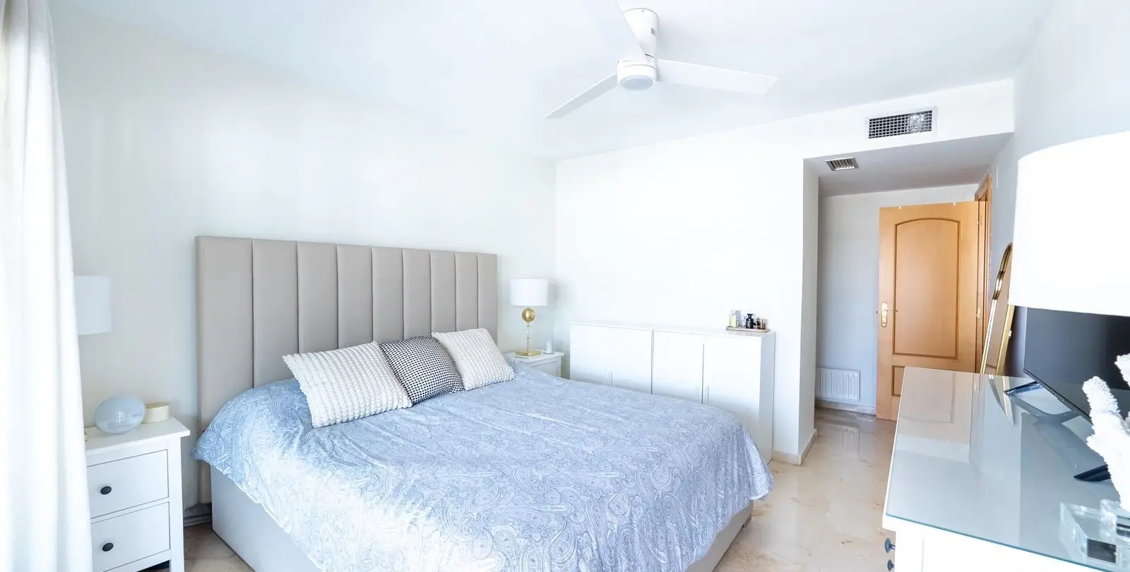 Sale of middle floor apartment in Guadalmina Alta 10