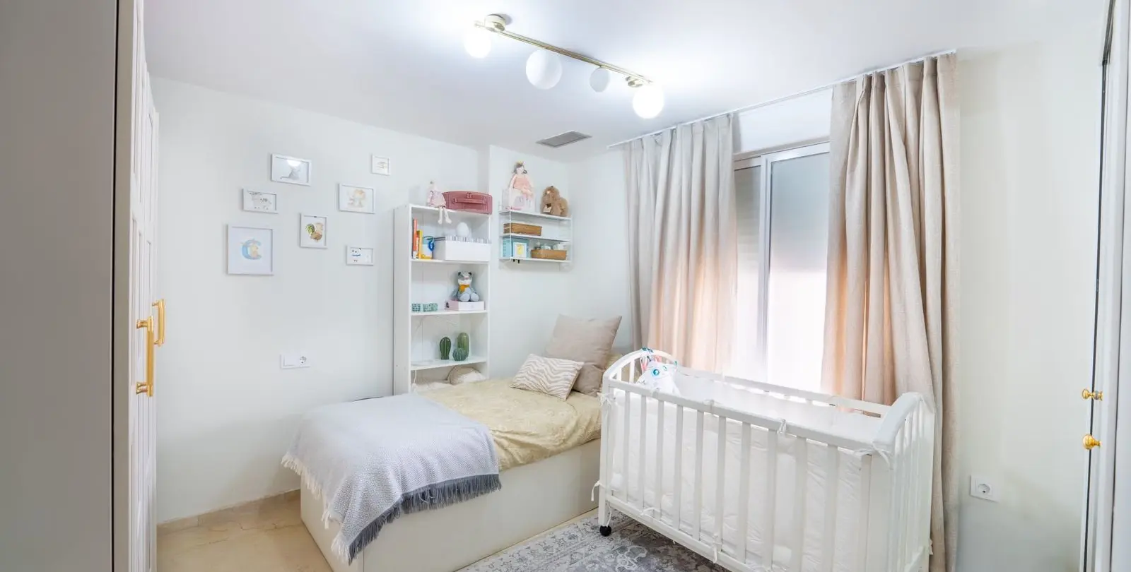 Sale of middle floor apartment in Guadalmina Alta 12