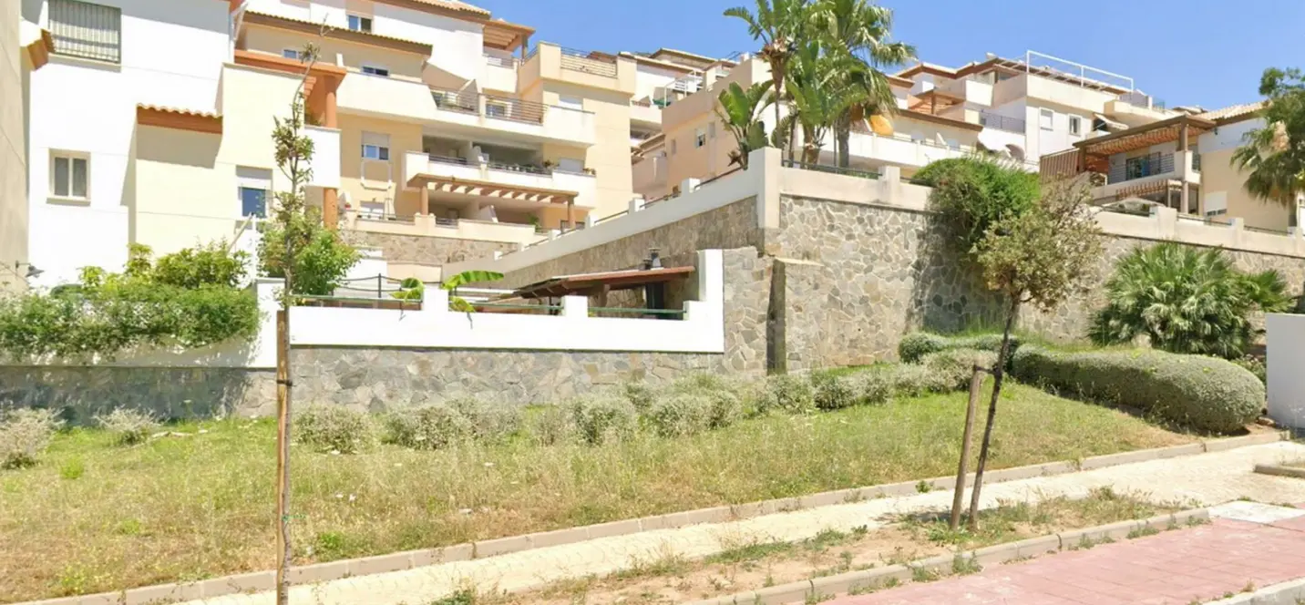 Venta de apartamento en planta media en Benalmadena 0