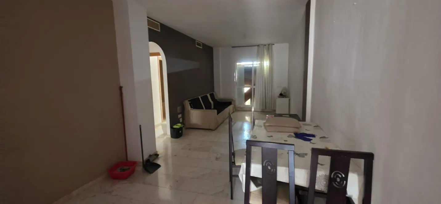 Venta de apartamento en planta media en Benalmadena 3