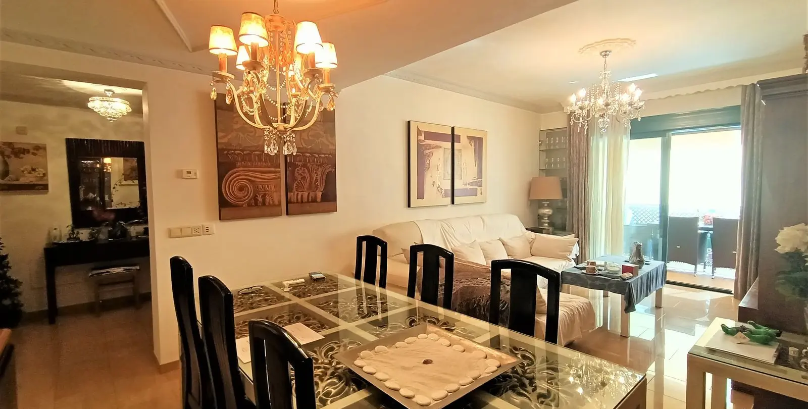 Sale of middle floor apartment in San Pedro de Alcántara 8